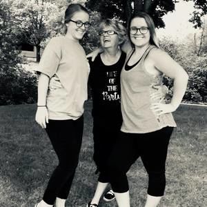 Meet your Posher, Carly